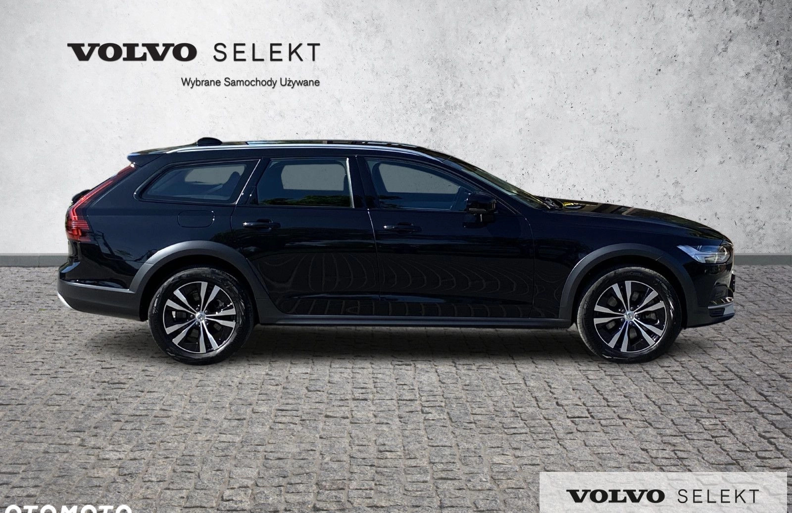 Volvo V90 Cross Country cena 229800 przebieg: 43100, rok produkcji 2022 z Toruń małe 667